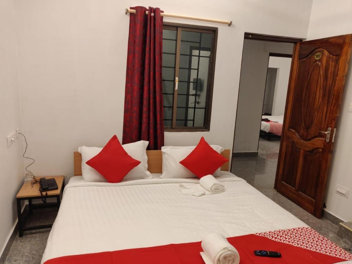 Seascape Residency White Town Pondicherry Exterior foto